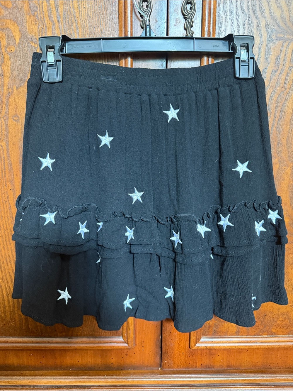 American Threads Black Star-Embroidered Tiered Mini Skirt Small